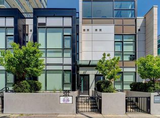 304 12th Ave SW, Calgary, AB T2R0H2