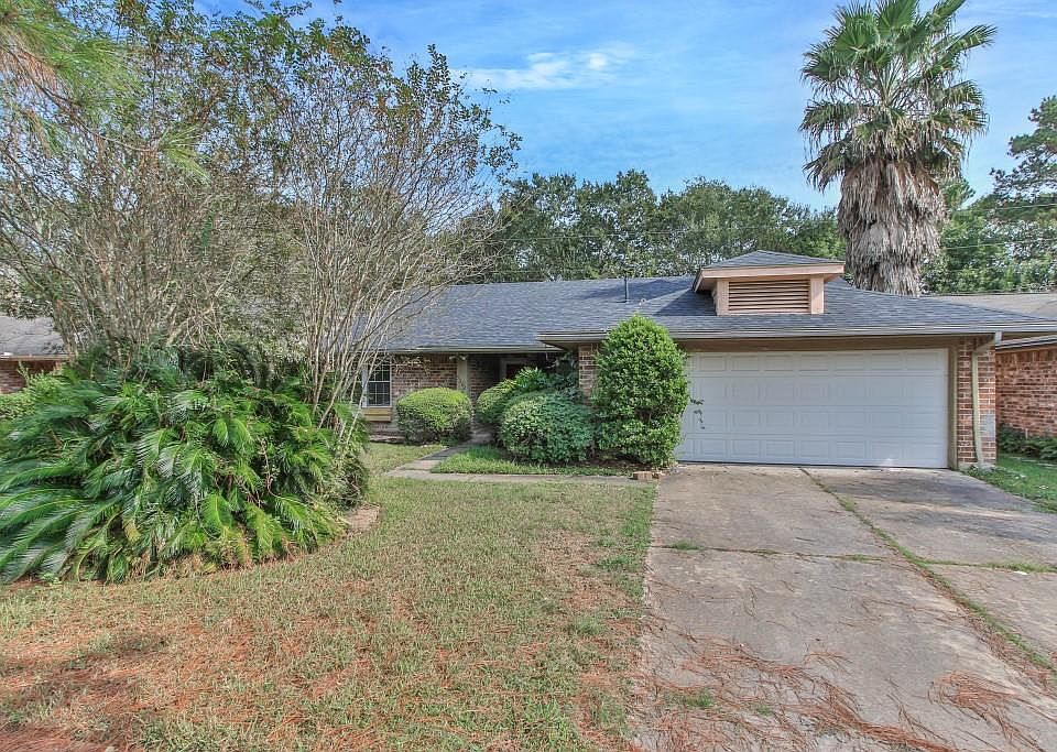 1st image of 5302 Pine Cliff Dr
