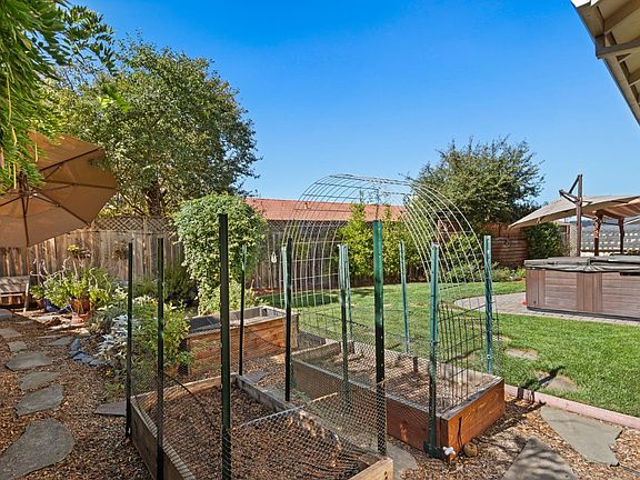 4th image of 6381 San Francisco Court