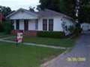 305 W Alameda St, Iowa Park, TX 76367