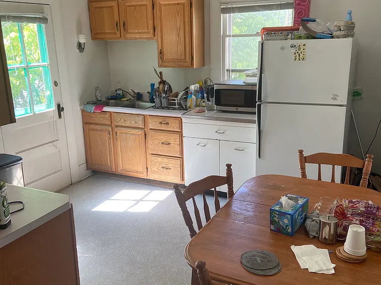 118 Schuyler Pl — Photo 6