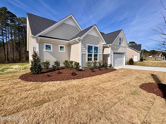 3rd image of 851 Fairway Road