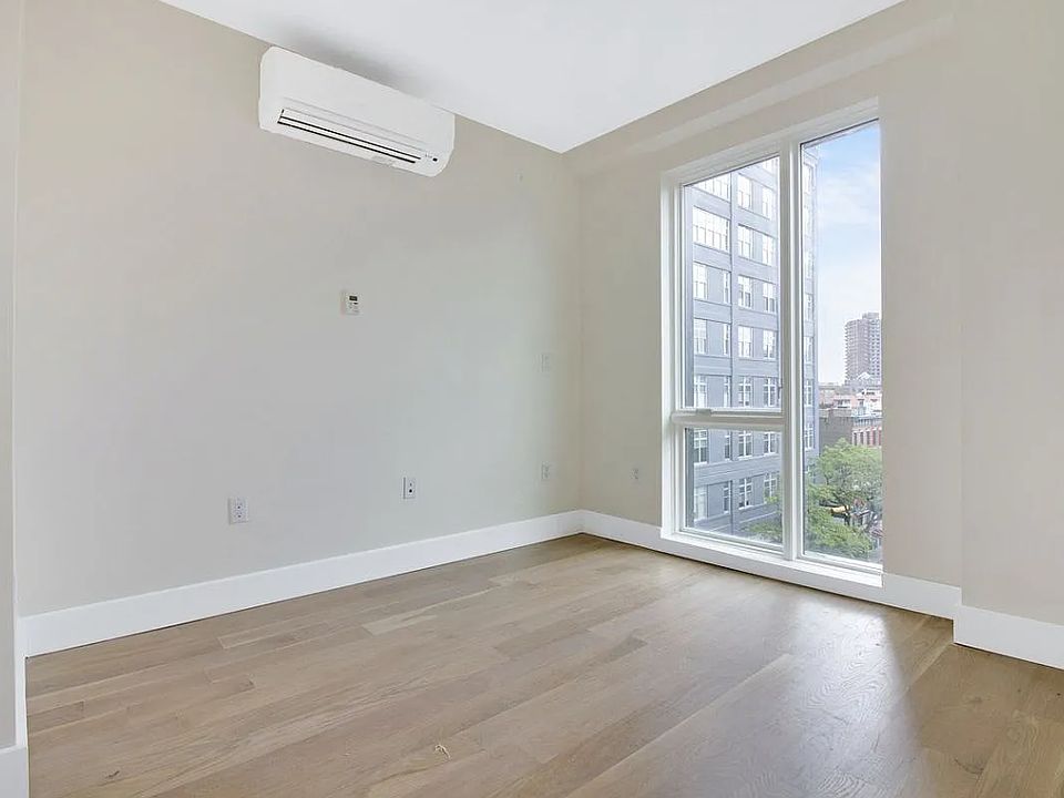 1st image of 440 Wythe Ave Unit 4E