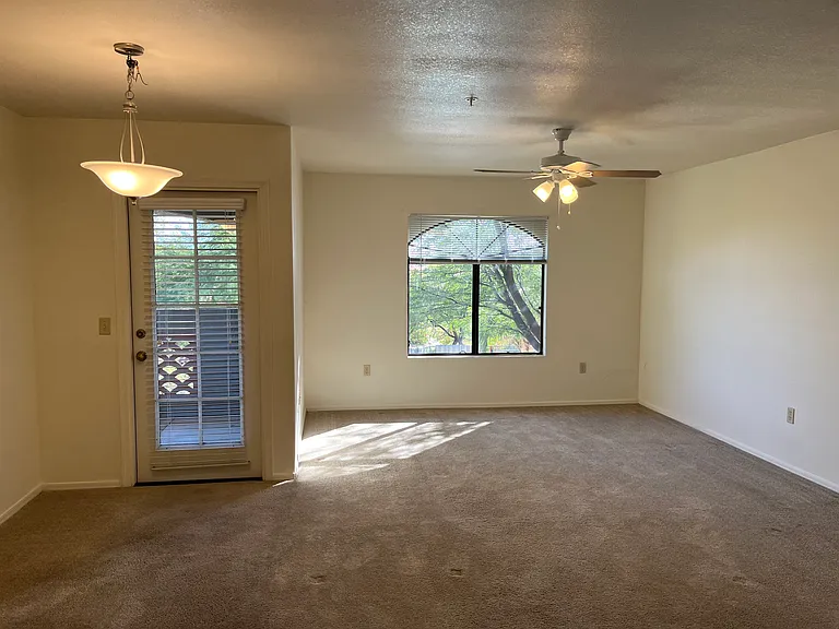 5751 N Kolb Rd #38204 — Photo 4