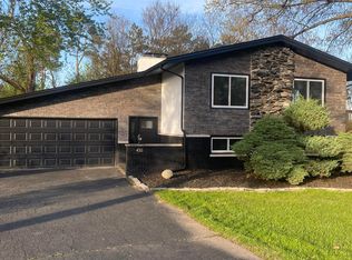 4311 Hogan Ct, Crown Point, IN 46307