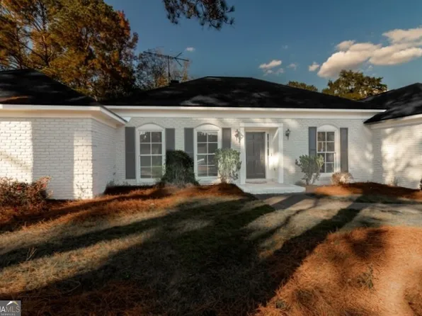 5041 Yosemite Dr, Columbus, GA 31907