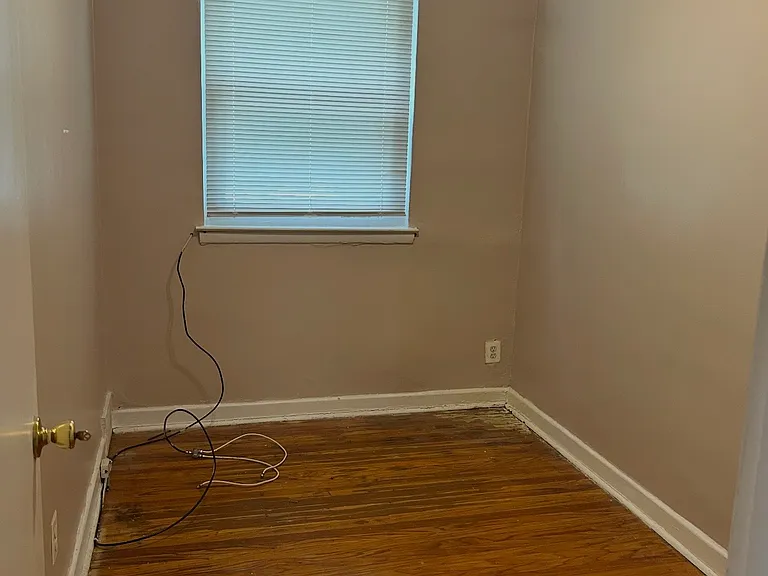151 W Penn St — Photo 14