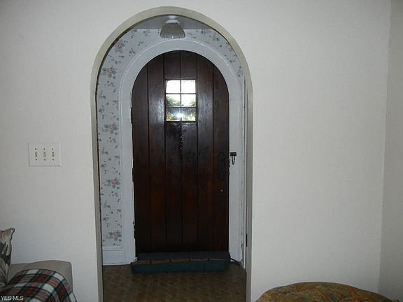 2nd image of 7522 Renwood Dr