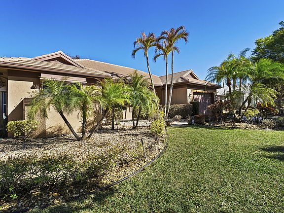 2nd image of 768 SW Whisper Ridge Trail