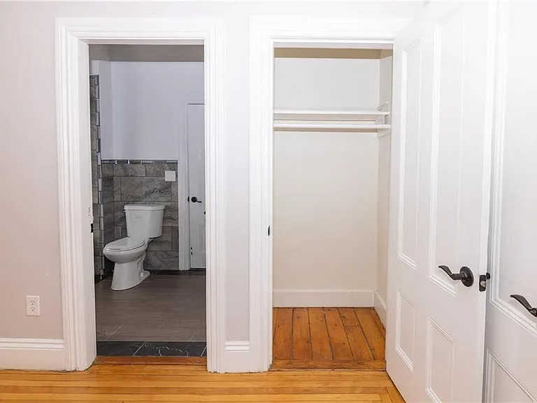 376 Hope St — Photo 8
