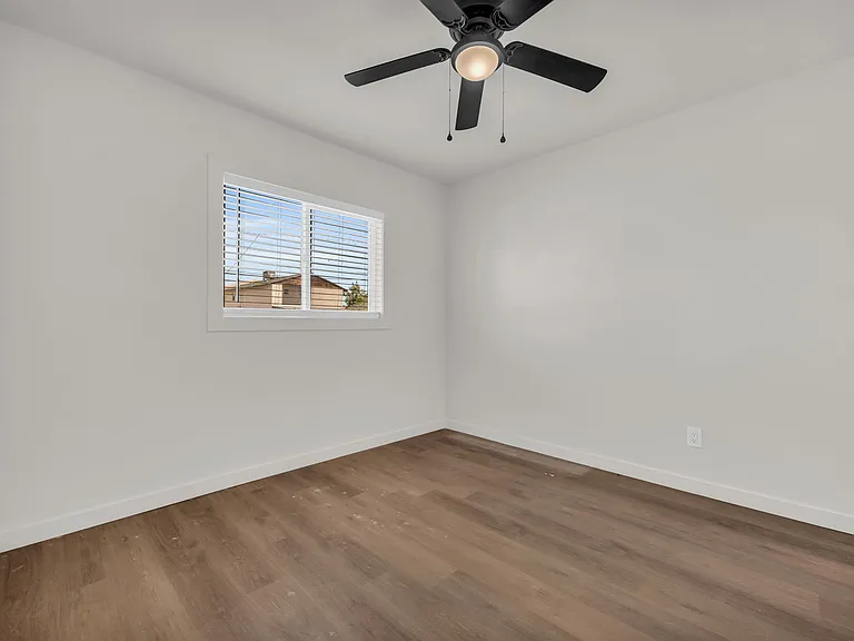 3102 E Campbell Ave #7 — Photo 5