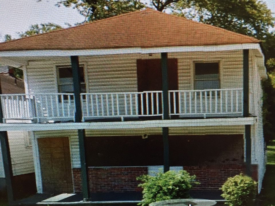 1st image of 3117 Roanoke Ave