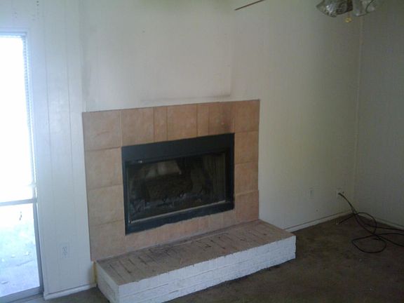 2nd image of 1326 Sequoia Ct
