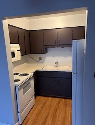5th image of 336 Lathrop Ave APT 505