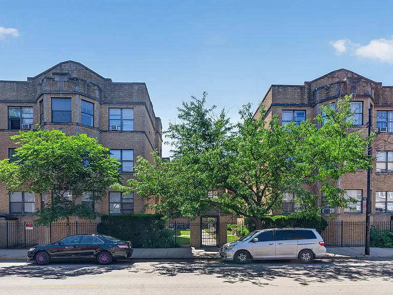 4924 N Kedzie Ave #1E-103 — Photo 1