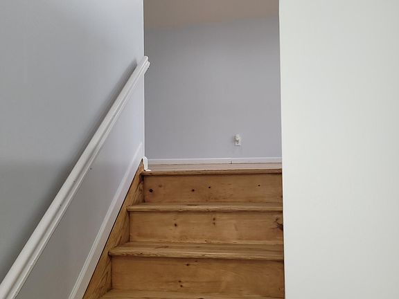 2nd image of 27-36 Curtis St Floor 2