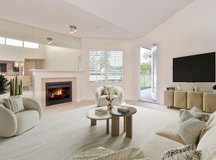 15255 18th Ave #303, Surrey, BC