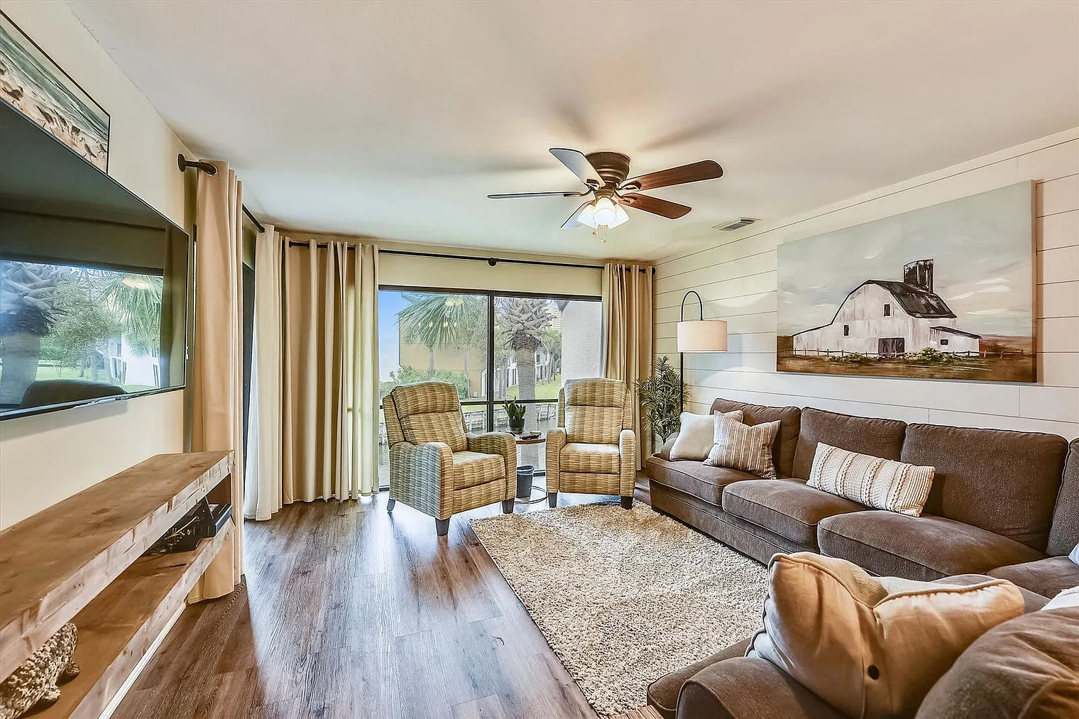 2 bed, 2.0 bath, 1194 sqft, $3,852 — Photo 1