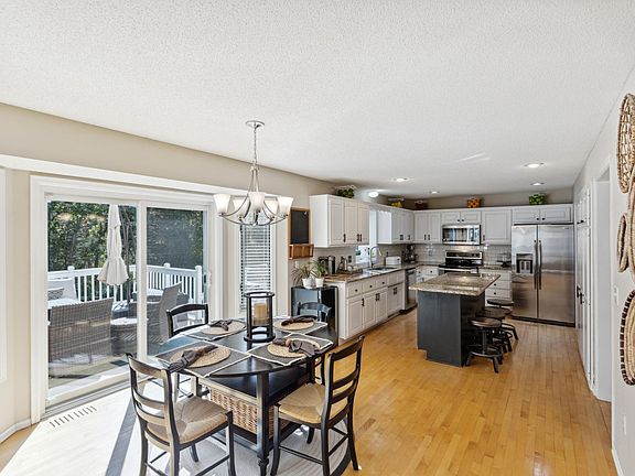 5th image of 108 Carver Creek Cir