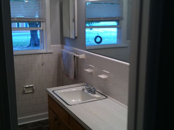 3rd image of 17 Rumson Ave