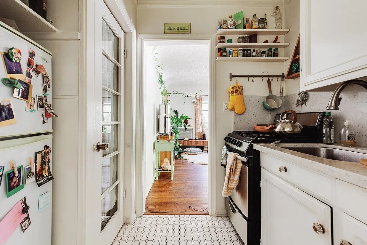 1 bed, 450 sqft, $2,500 — Photo 2