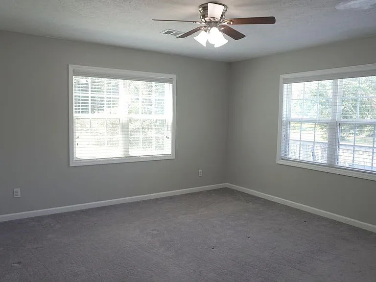 2329 N Berlin Rd — Photo 9