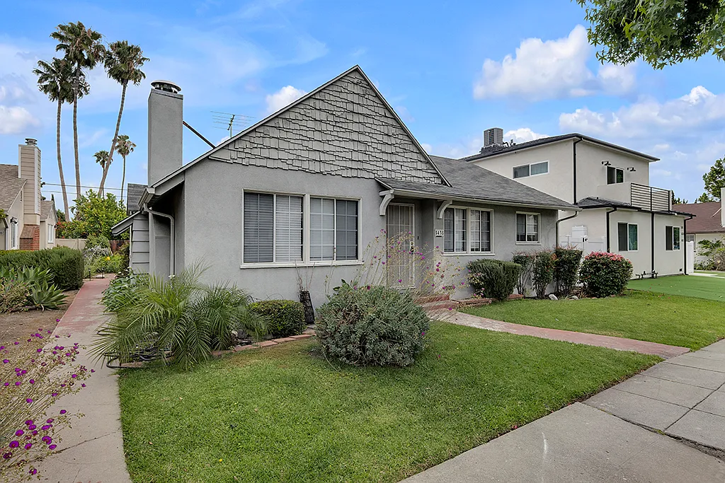 Building Photo - 5438 Kester Ave
