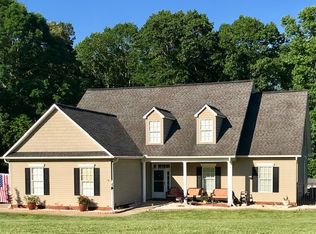 221 Wiggins Rd, Mooresville, NC 28115