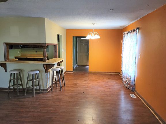 4th image of 503 E 14th St