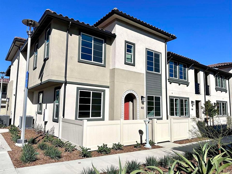 1st image of 515 Avenida Centro #102