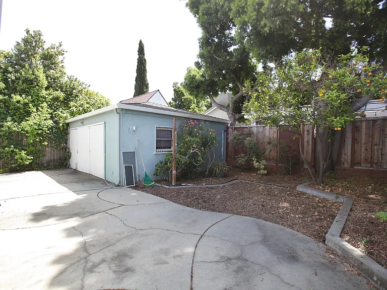 529 Haas Ave — Photo 21