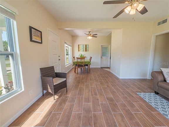 3rd image of 1309 Malone Dr