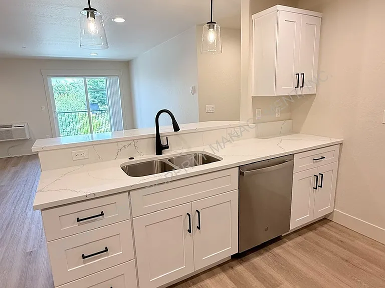 424 S Olive Ave #201 — Photo 18