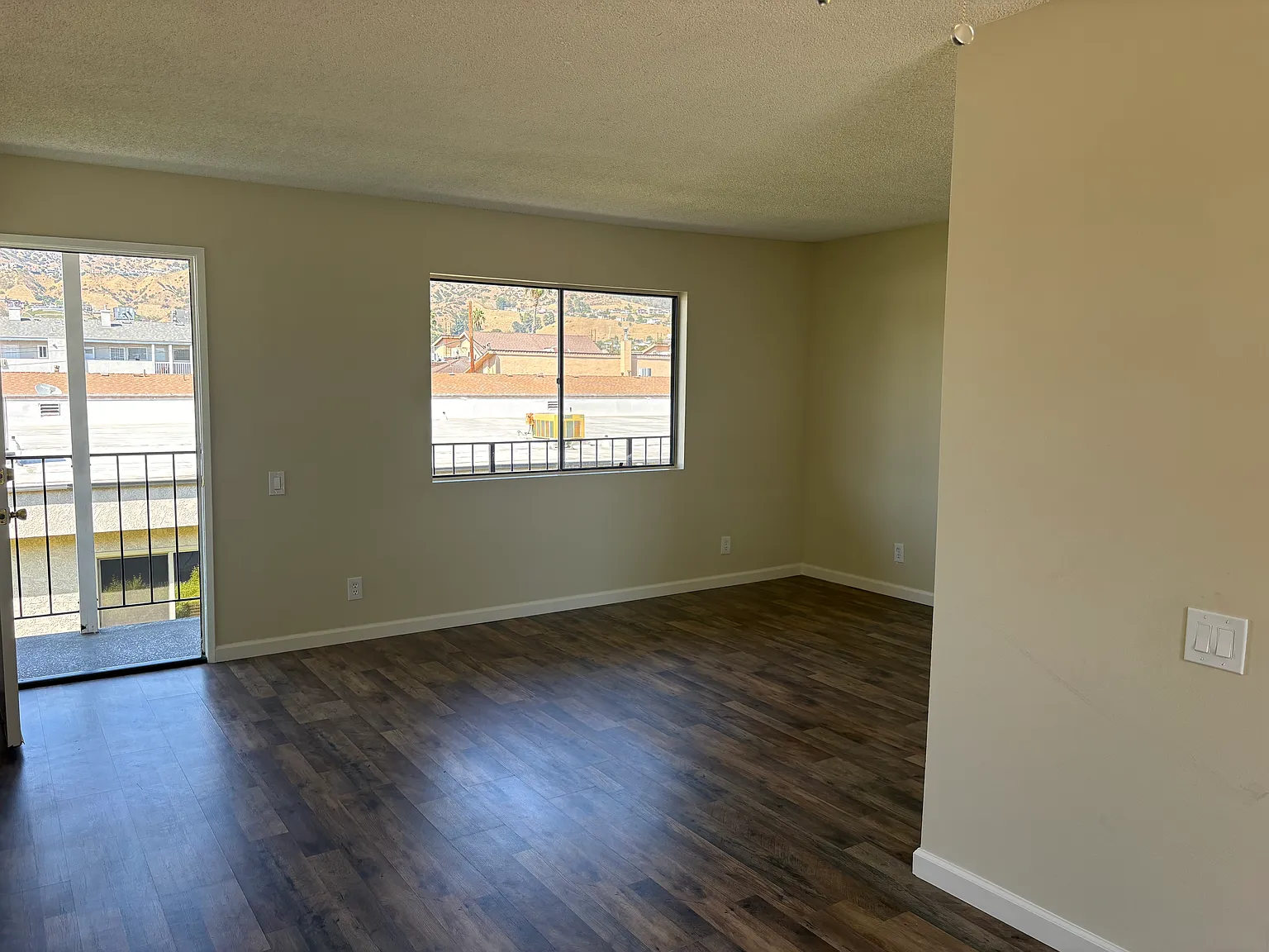 1 bed, 900 sqft, $1,750 — Photo 3