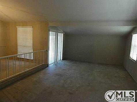 4th image of 3033 Teakwood Dr