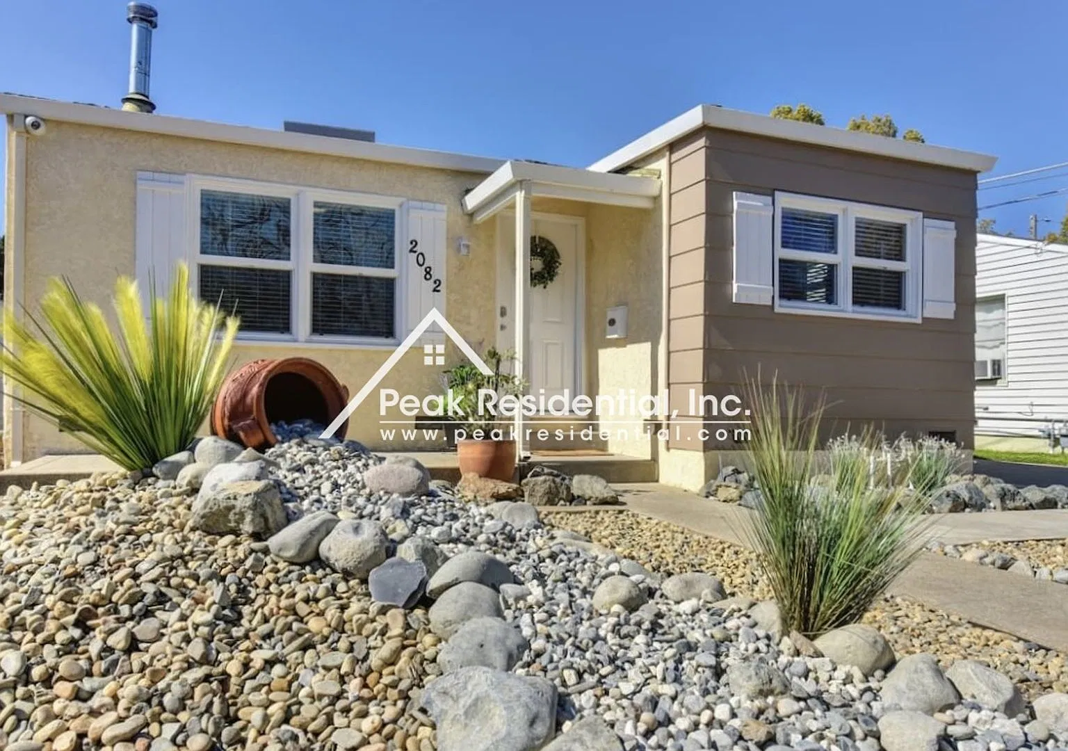 Charming 2bd/1ba House with Garage near UCD Med Center — Photo 4