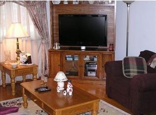 132 Greendale Dr, Greensburg, PA 15601