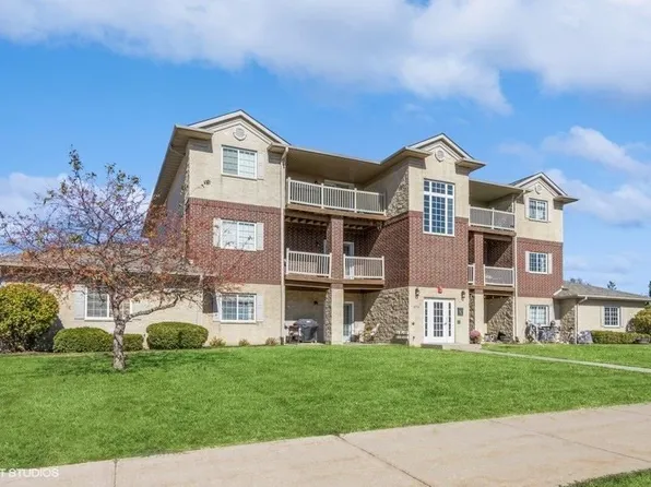 870 W Cherry St Unit 1, North Liberty, IA 52317
