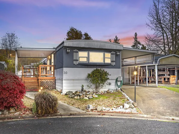515 E Main St Unit 30, Rogue River, OR 97537