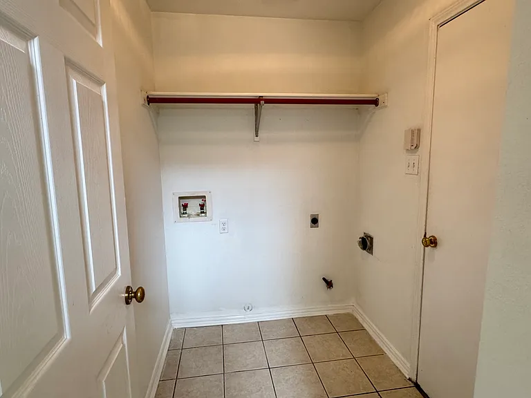 3024 Sawtooth Dr — Photo 18
