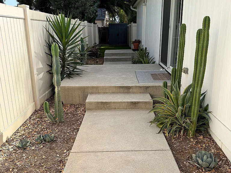 1609 Stewart St — Photo 7