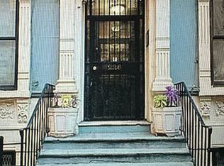 228 W 25th St #5FWC, New York, NY 10001