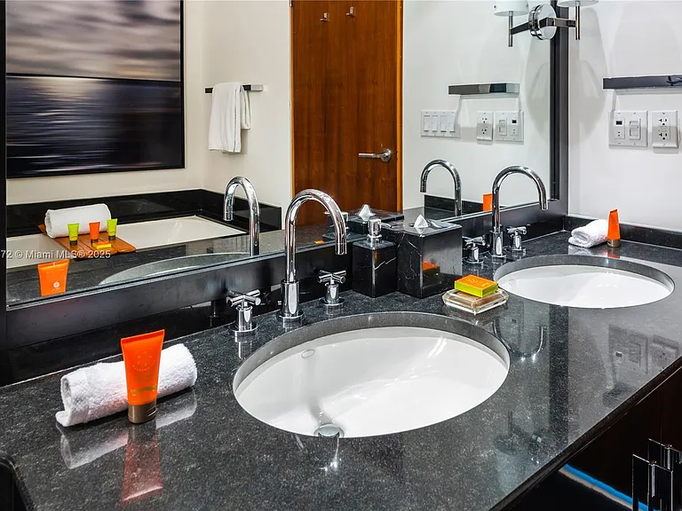 101 20th St #2208 — Photo 15