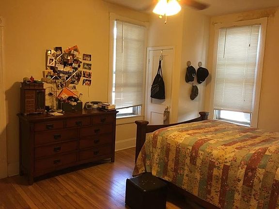 Bedroom with furniture