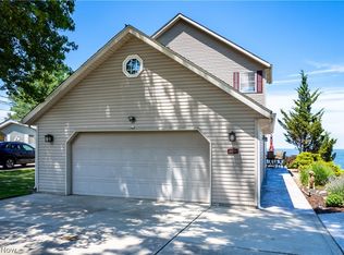 3492 Edgewater Blvd, Vermilion, OH 44089