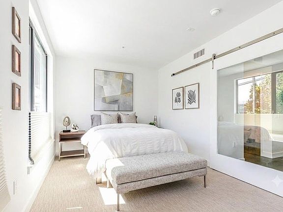 5th image of 1300 22nd St APT 107