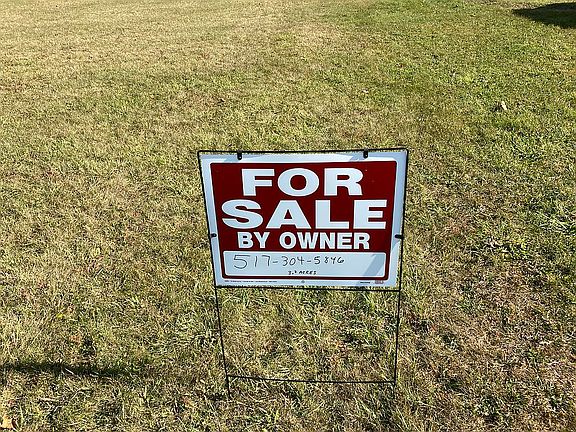 5th image of 1010 Deer Valley Dr