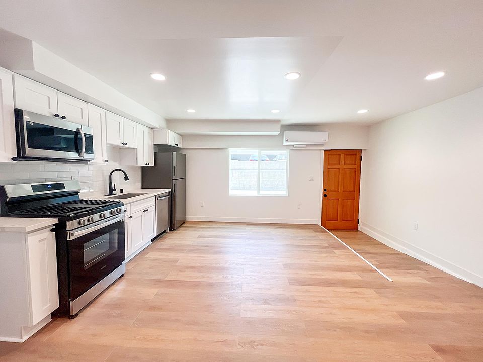 1st image of 1330 Portia St #10A