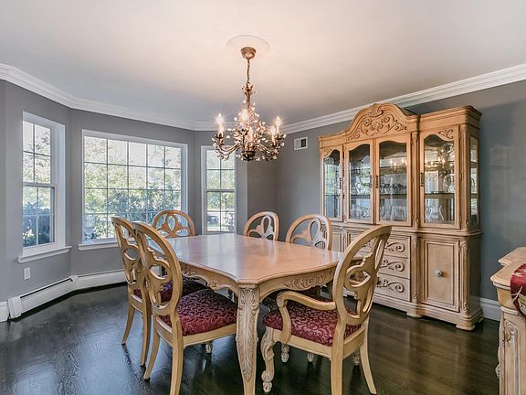5th image of 6 Derby Ct