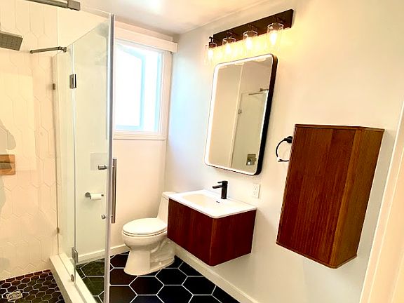 5th image of 4931 17th St #4931